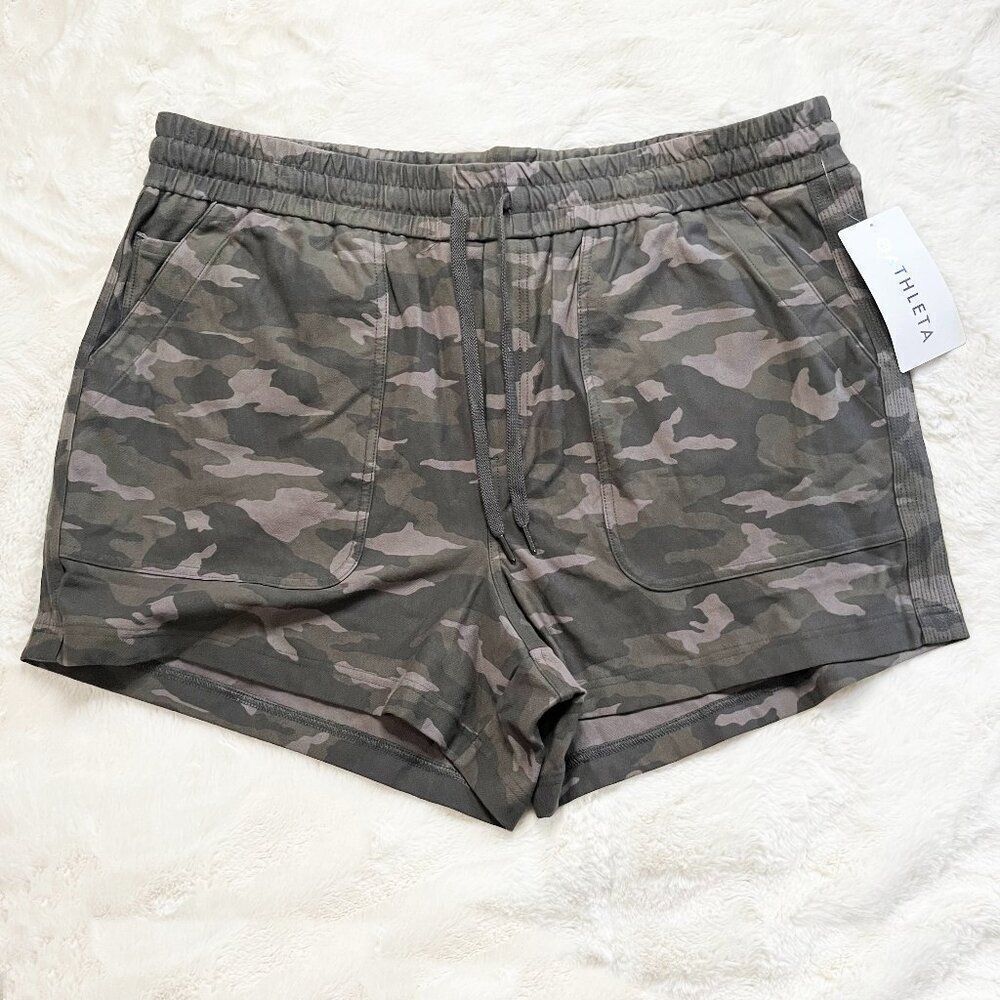 Athleta Camo Farallon Shorts Size 20 New With tags